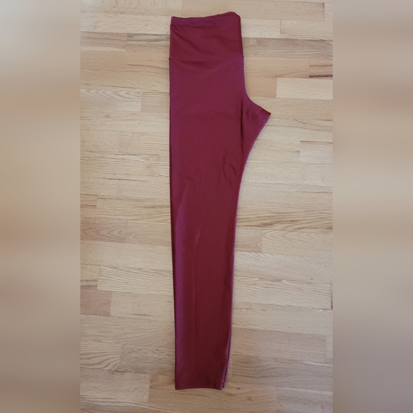 ATHLETA ELATION SHINE TIGHTS HIGH RISE LEGGINGS RED LARGE - Picture 3 of 16